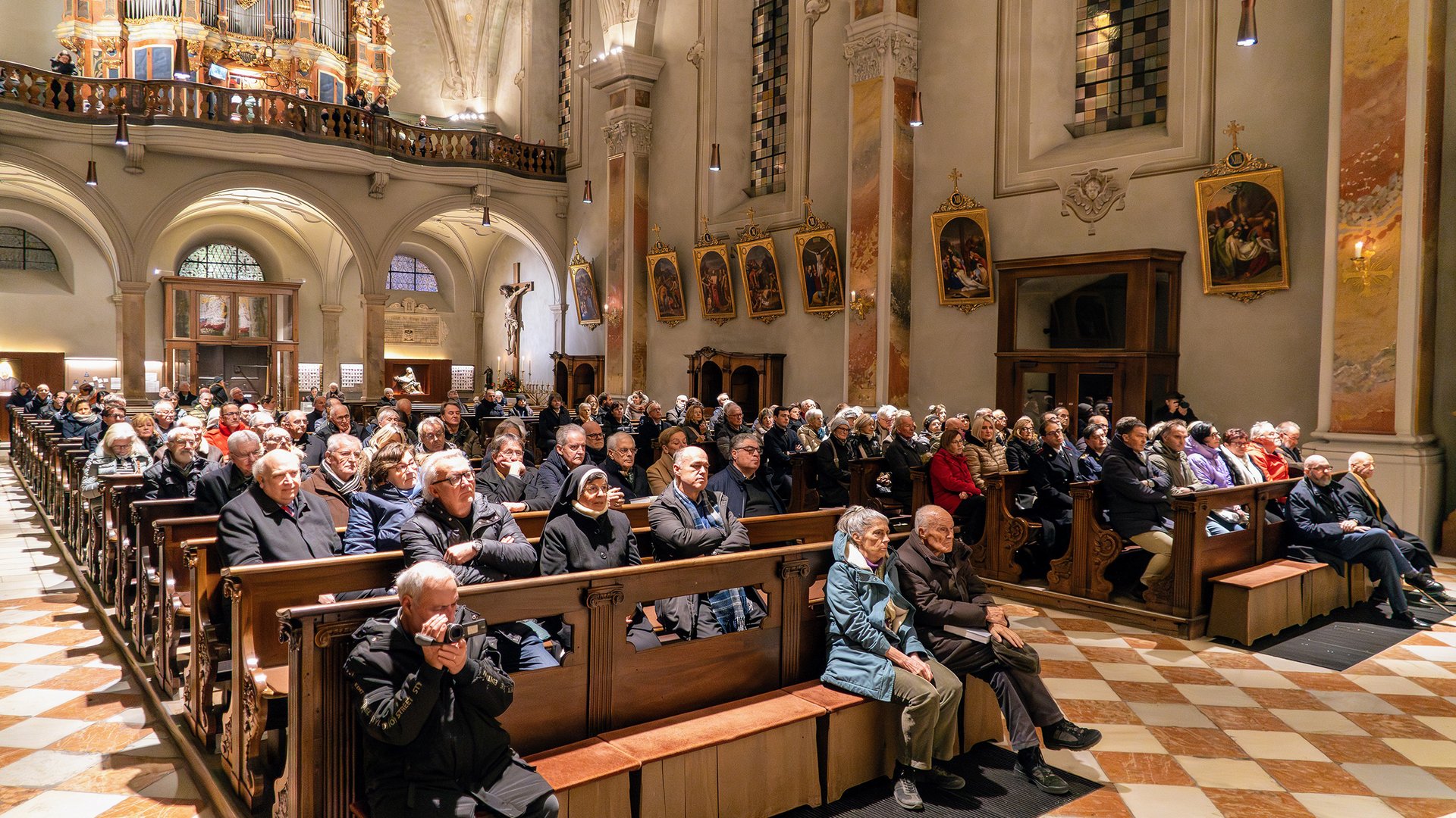 Presentazione Libro Chiesa Parrocchiale 2024 Presentazione Libro Chiesa Parrocchiale 2024