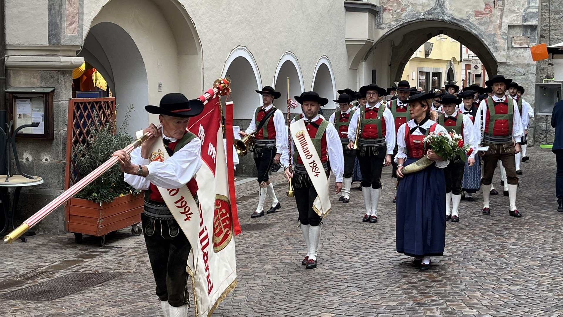 Celebrando la fede - Bressanone ricorda la traslazione delle reliquie dei santi Cassiano e Vigilio Celebrando la fede - Bressanone ricorda la traslazione delle reliquie dei santi Cassiano e Vigilio