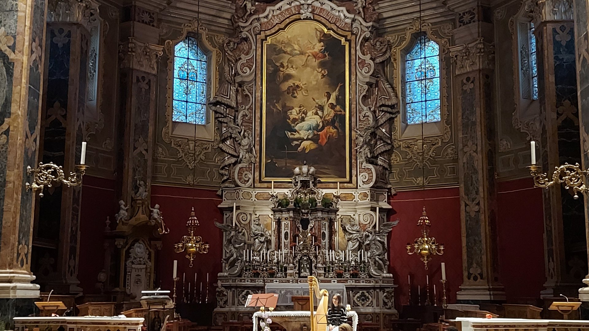 Testimonianze di fede, incontri e condivisione nel segno del motto “CUORaggio” nel Duomo di Bressanone Testimonianze di fede, incontri e condivisione nel segno del motto “CUORaggio” nel Duomo di Bressanone